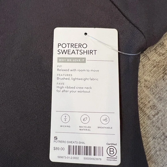 NWT Women’s Athleta Sweatshirt - Small - Picture 4 of 6